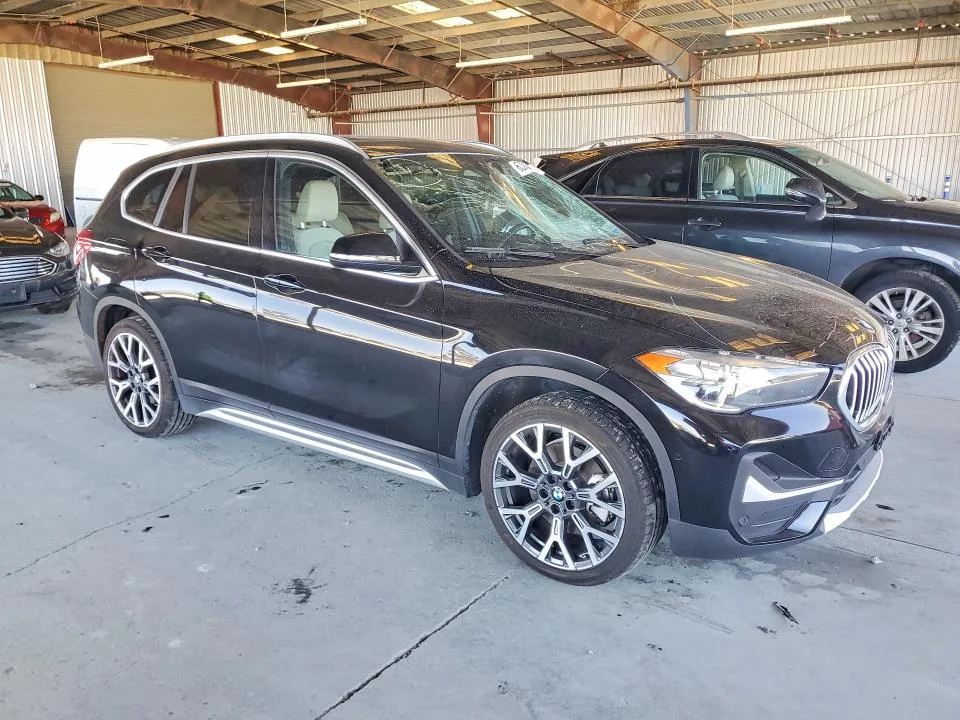 WBXJG7C08N5V12462 — 2022 BMW X1 photo 4