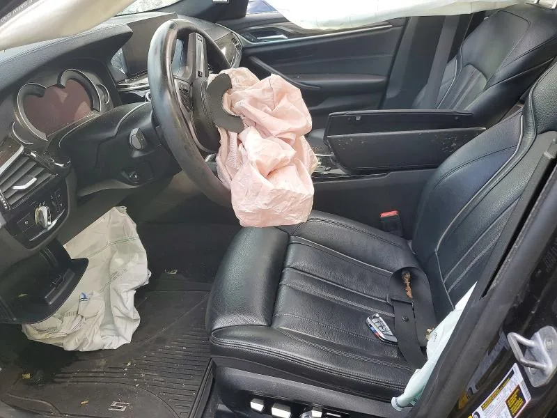 WBAJE7C56JWC55630 — 2018 BMW 540 photo 7