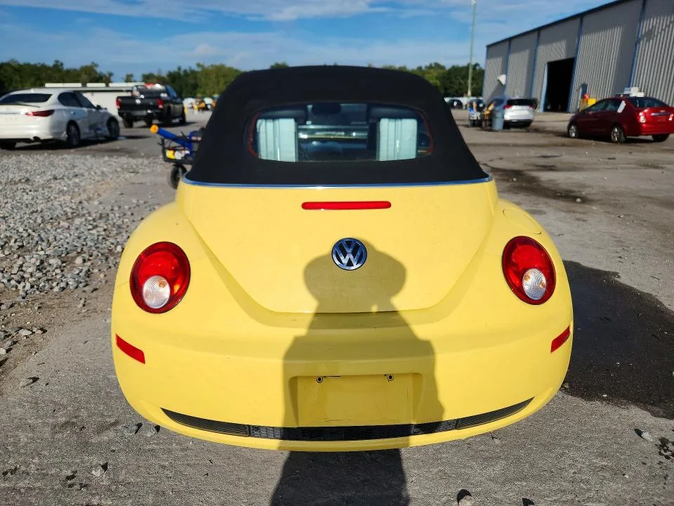 3VWRF31Y38M414536 — 2008 VOLKSWAGEN NEW BEETLE photo 6