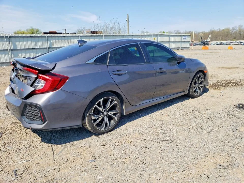 2HGFC1E56HH701209 — 2017 HONDA CIVIC photo 3