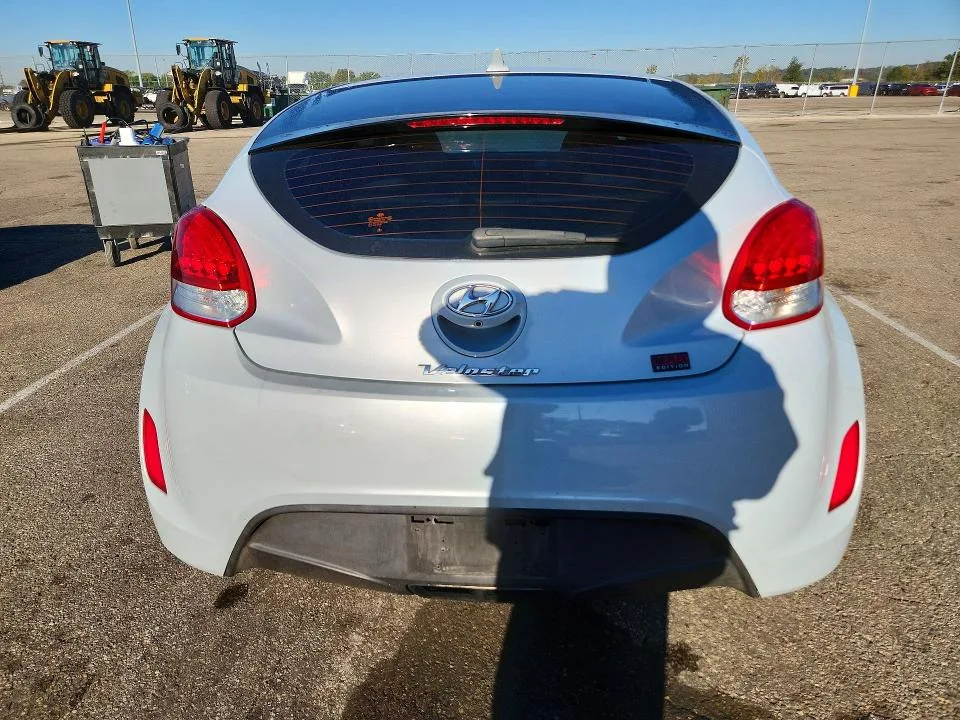 KMHTC6ADXEU213946 — 2014 HYUNDAI VELOSTER photo 6