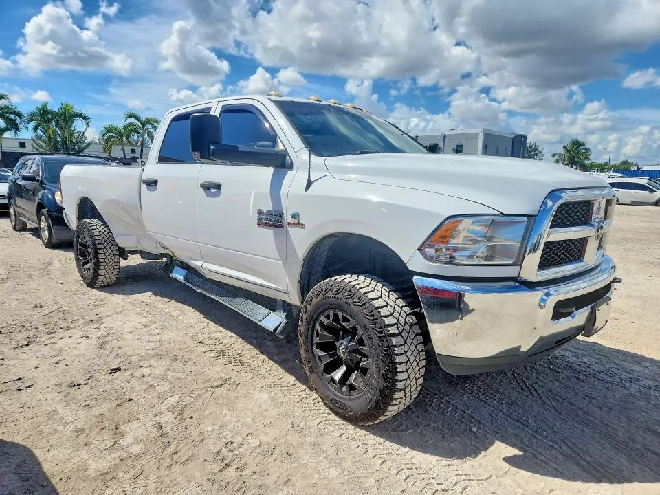 3C6UR5HLXJG277911 — 2018 RAM 2500 photo 4