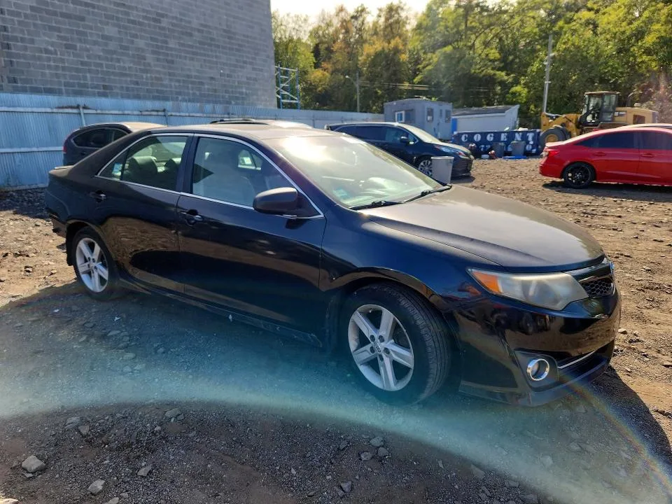 4T1BF1FKXDU245680 — 2013 TOYOTA CAMRY photo 4