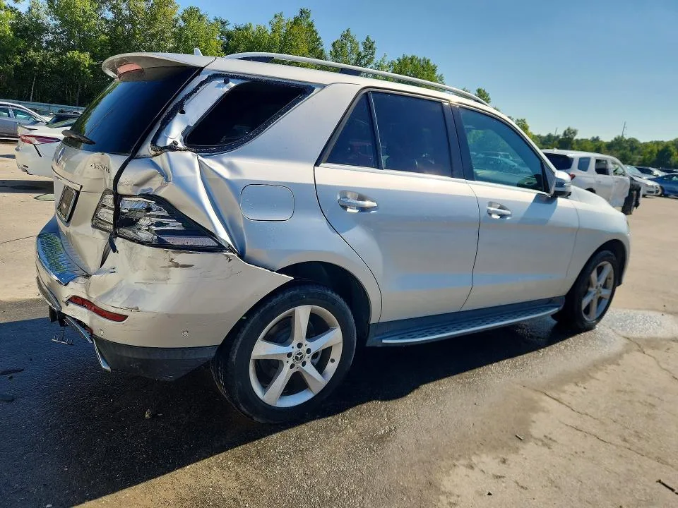 4JGDA5HB5JB130181 — 2018 MERCEDES-BENZ GLE photo 3