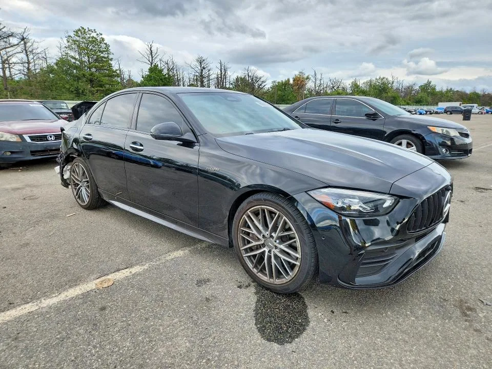 W1KAF8HB1SR272973 — 2025 MERCEDES-BENZ C photo 4