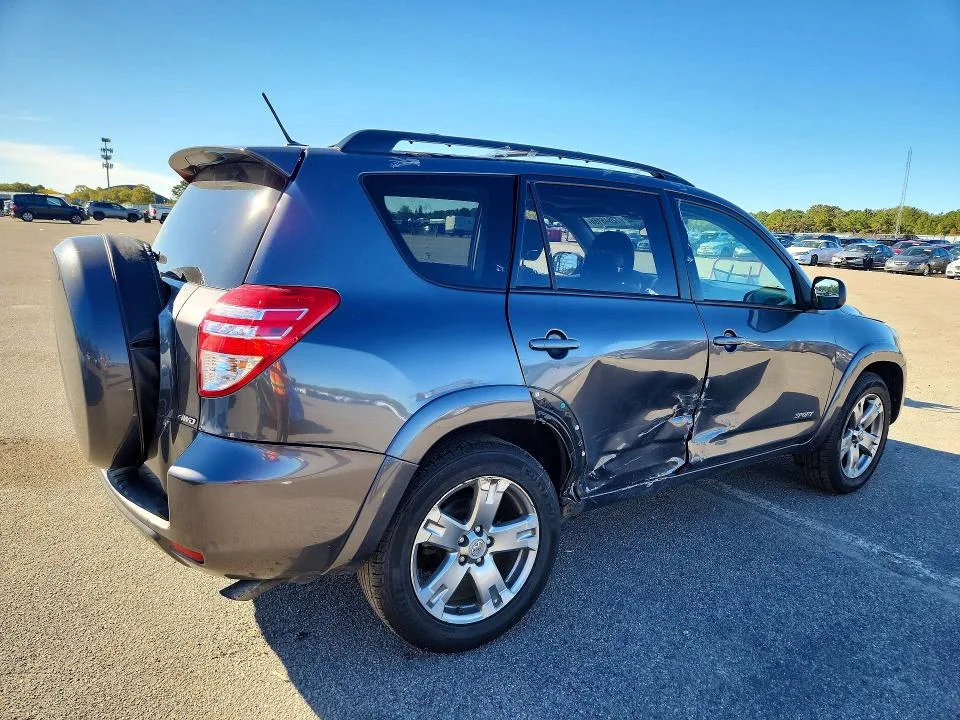 2T3RF4DVXAW045964 — 2010 TOYOTA RAV4 photo 3