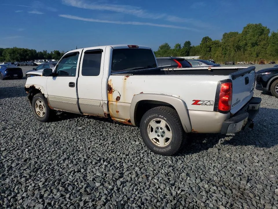 1GCEK19T54Z208637 — 2004 CHEVROLET SILVERADO photo 2