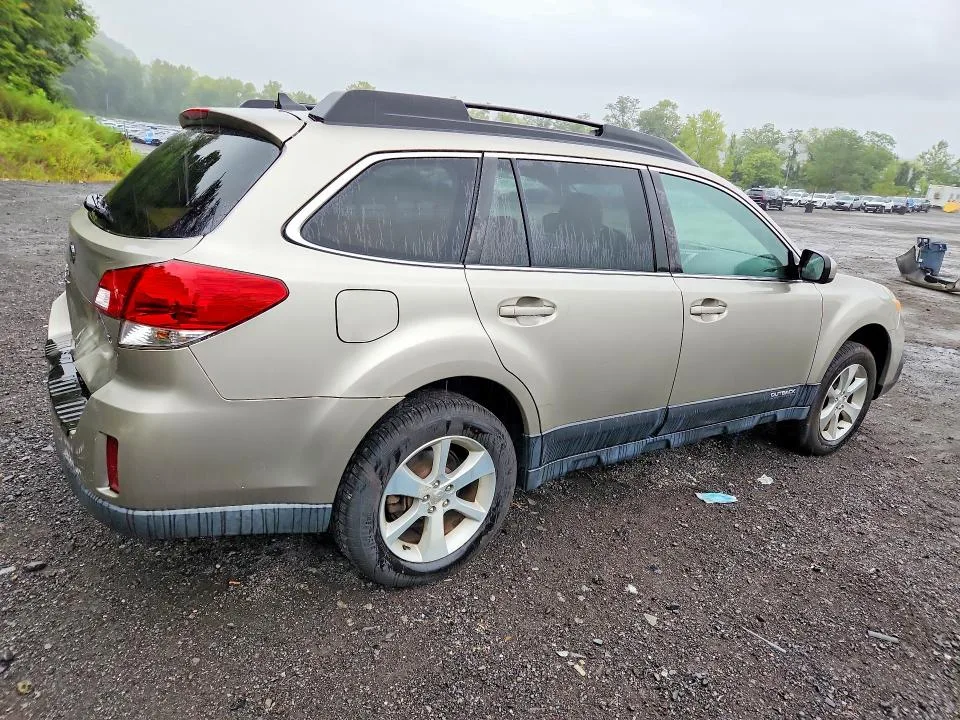 4S4BRBLC9E3262018 — 2014 SUBARU OUTBACK photo 3