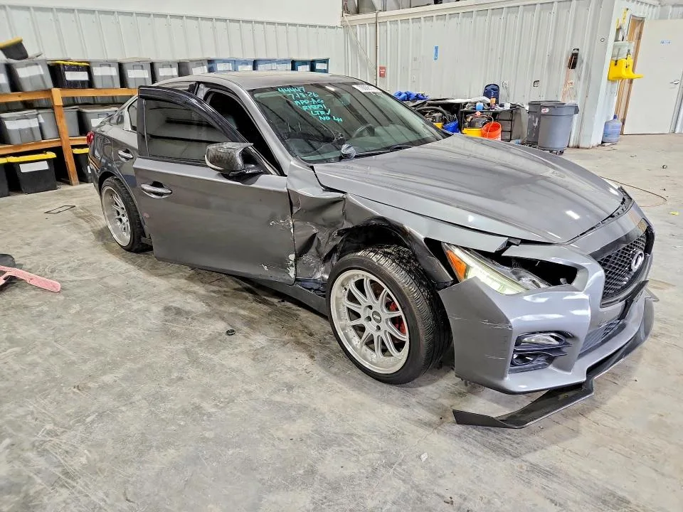 JN1BV7AR5FM396107 — 2015 INFINITI Q50 photo 4