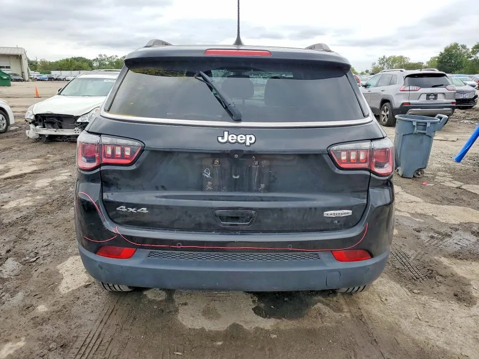 3C4NJDBB3JT115849 — 2018 JEEP COMPASS photo 6