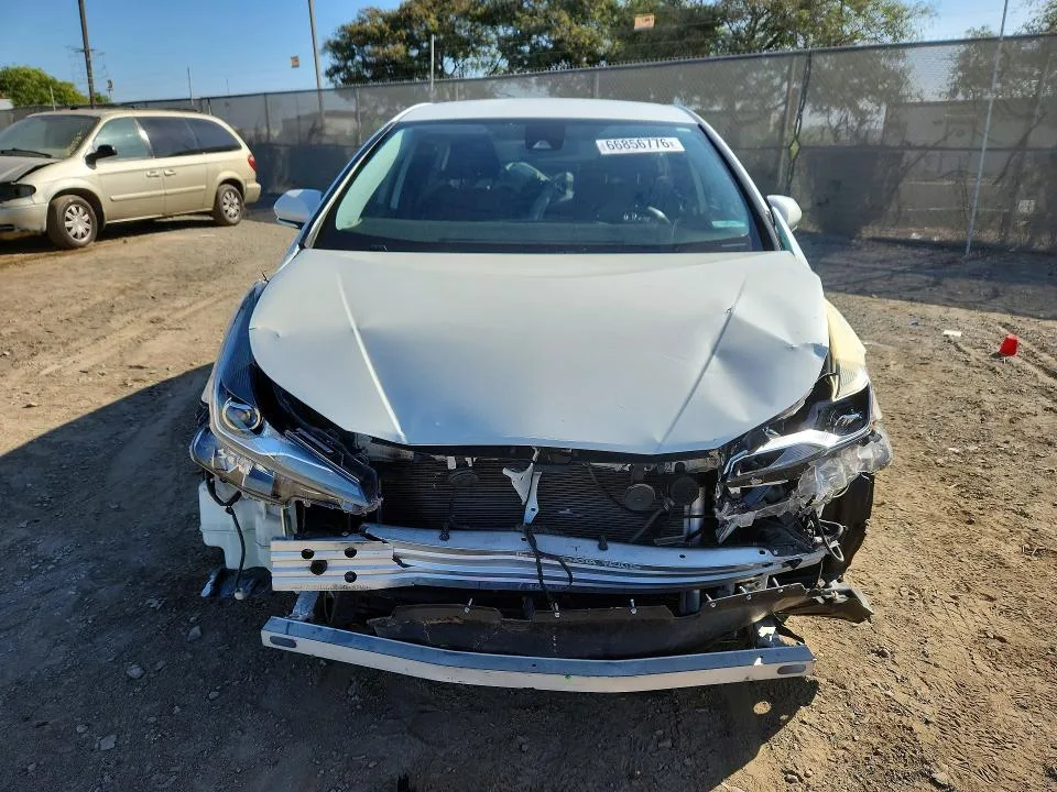 JTDKARFU0K3077134 — 2019 TOYOTA PRIUS photo 5