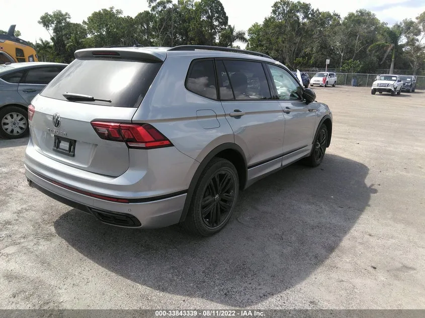 3VVCB7AX6NM049494 — 2022 VOLKSWAGEN Tiguan photo 3
