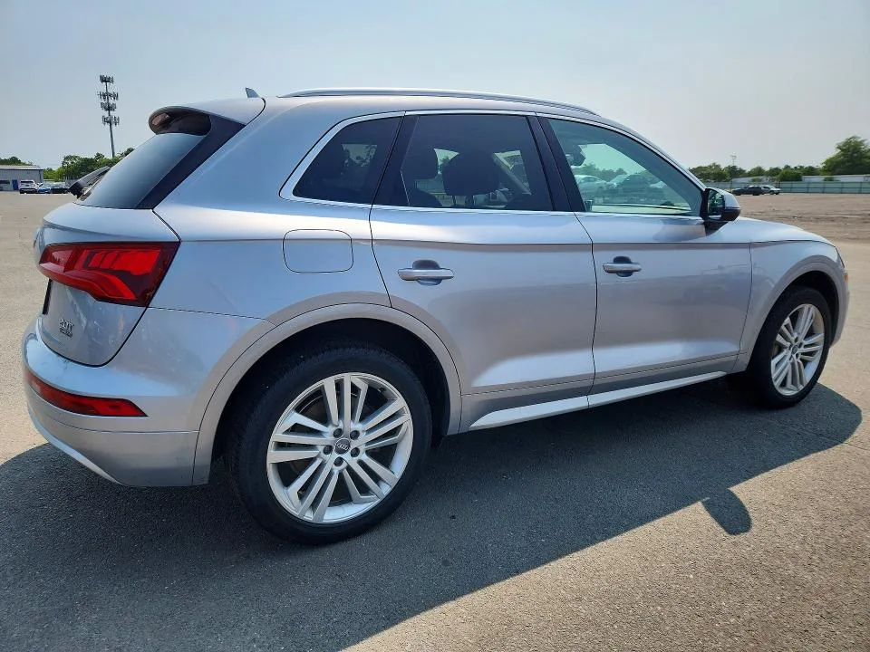 WA1BNAFY5J2018152 — 2018 AUDI Q5 photo 3