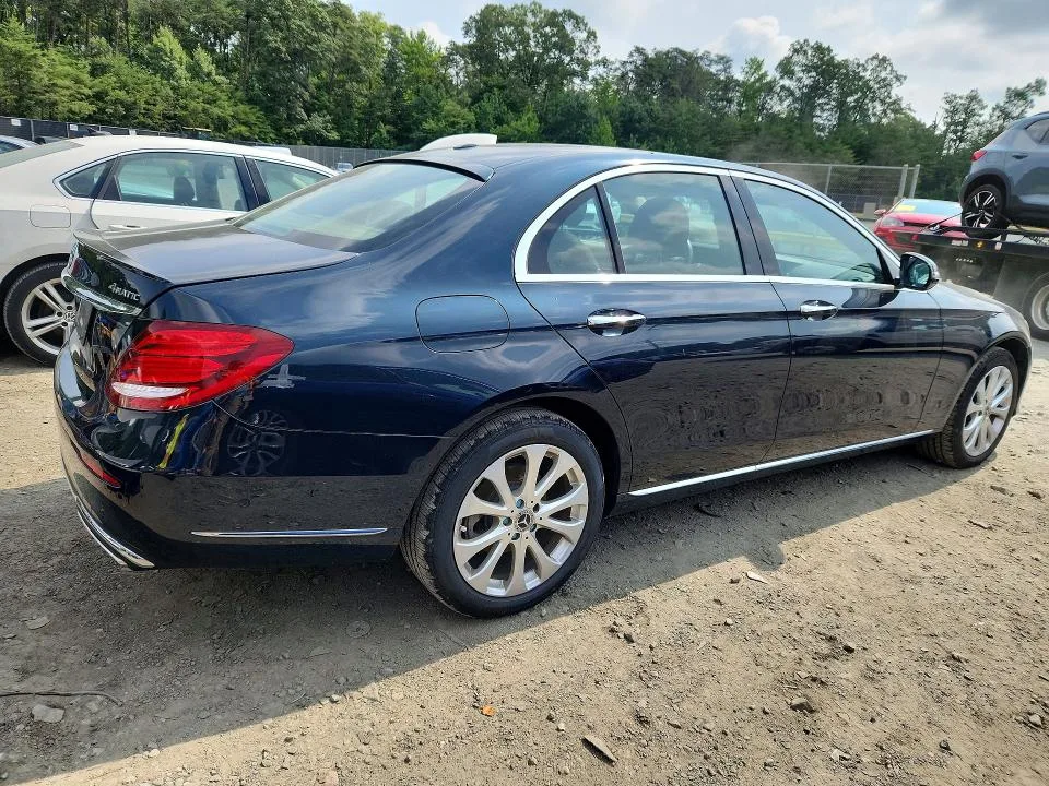 WDDZF4KB1JA365414 — 2018 MERCEDES-BENZ E photo 3