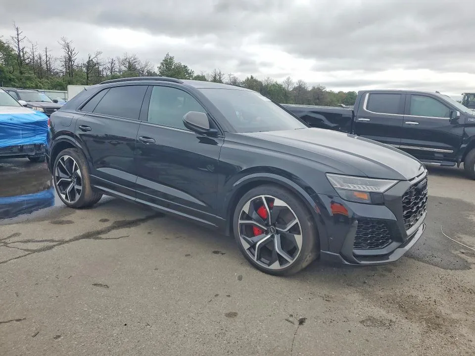 WU1ARBF11ND012120 — 2022 AUDI RS Q8 photo 4