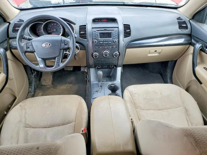 5XYKT3A11BG010364 — 2011 KIA SORENTO photo 8