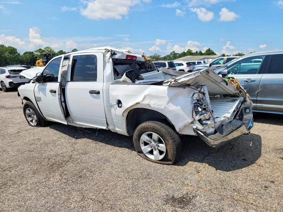 1C6RR7LGXPS516967 — 2023 RAM 1500 CLASSIC photo 2