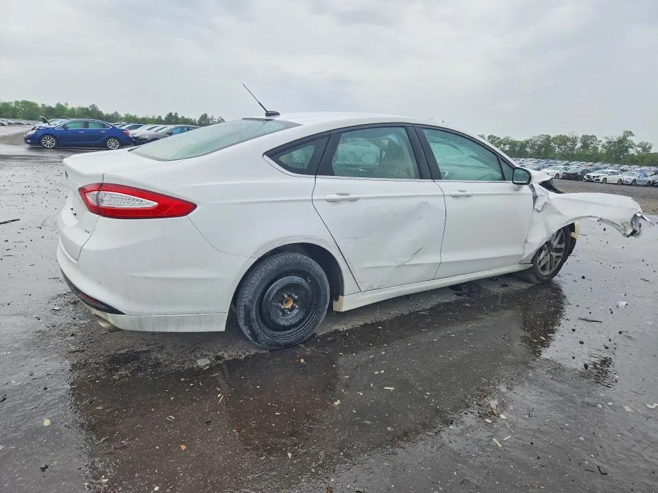 1FA6P0H75G5125103 — 2016 FORD FUSION photo 3