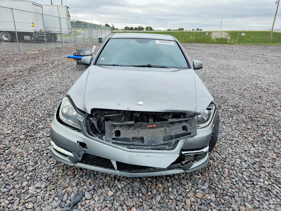 WDDGF8AB9DR243759 — 2013 MERCEDES-BENZ C photo 5