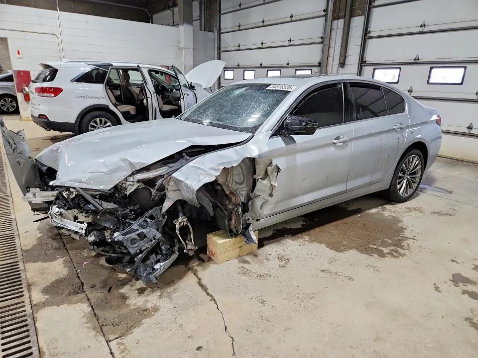 WBA13BJ04MCF15335 — 2021 BMW 530