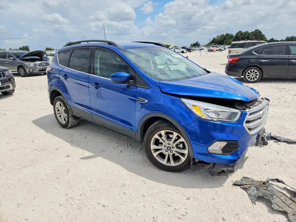 1FMCU0GD5JUD56993 — 2018 FORD ESCAPE photo 4