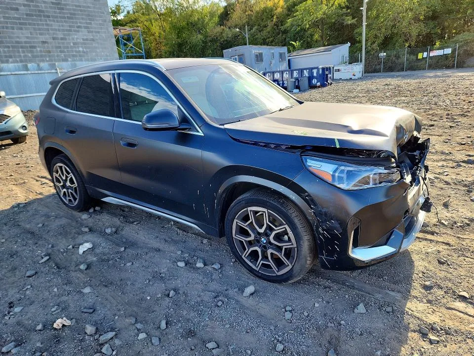 WBX73EF05T5422639 — 2026 BMW X1 photo 4