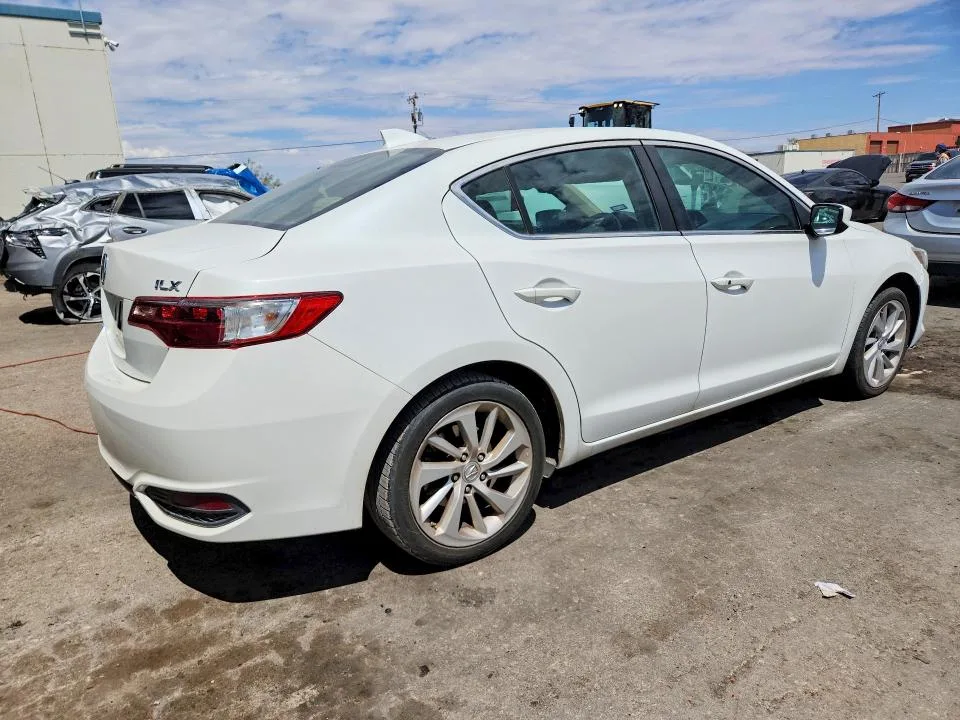 19UDE2F33GA023441 — 2016 ACURA ILX photo 3