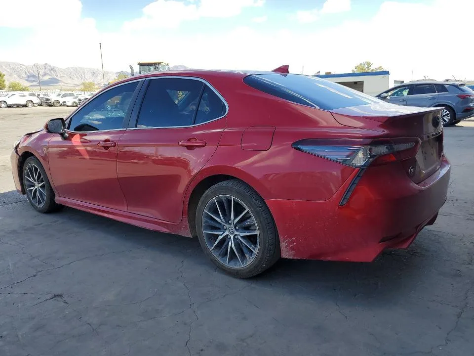 4T1G11AK0MU458794 — 2021 TOYOTA CAMRY photo 2