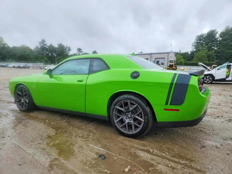 2C3CDZFJXHH598292 — 2017 DODGE CHALLENGER photo 2