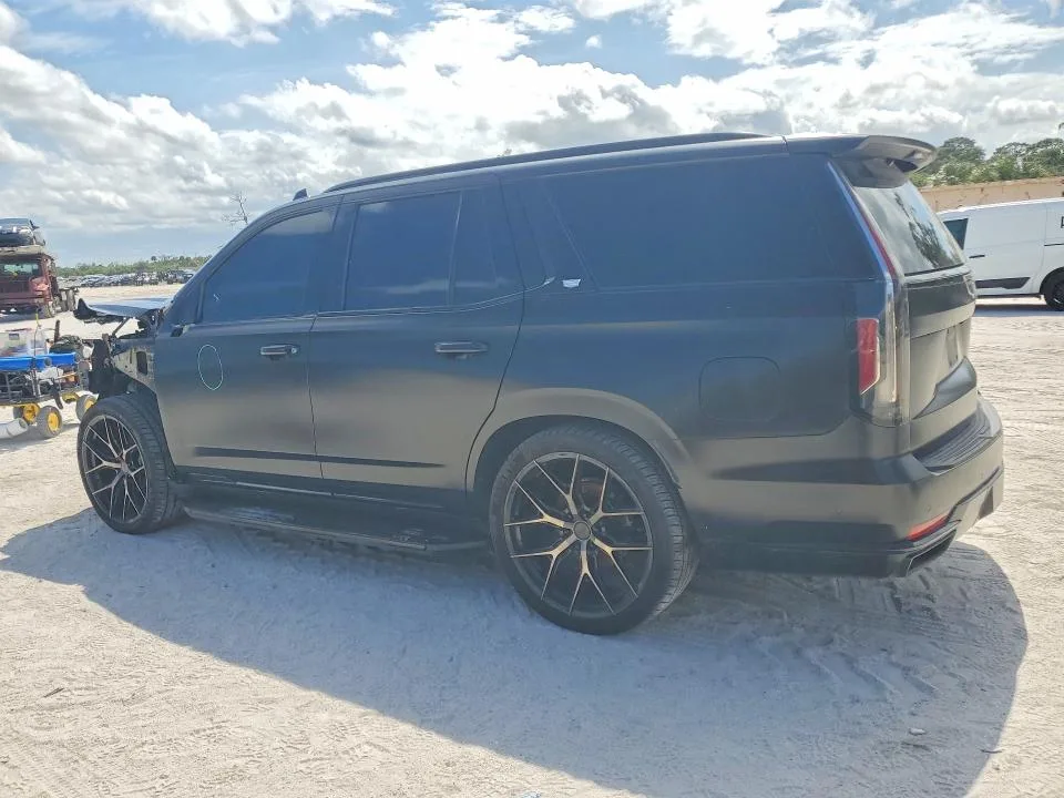 1GYS4EKL6MR340492 — 2021 CADILLAC ESCALADE photo 2