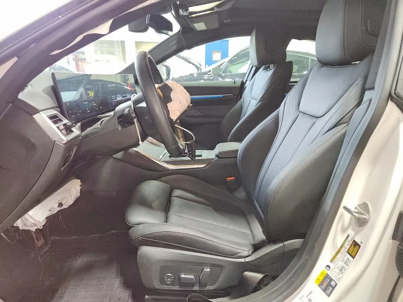WBY43HD05SFT96362 — 2025 BMW I4 photo 7