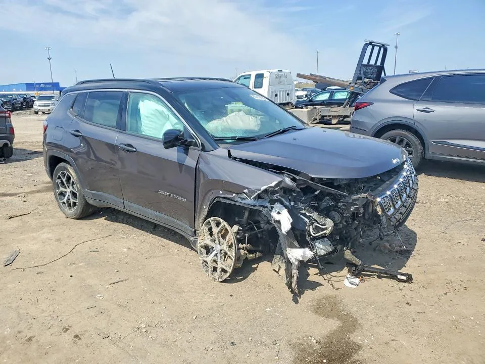 3C4NJDCN4RT151294 — 2024 JEEP COMPASS photo 4