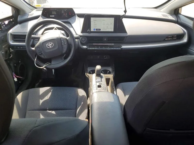 JTDADABU0S3030597 — 2025 TOYOTA PRIUS photo 8