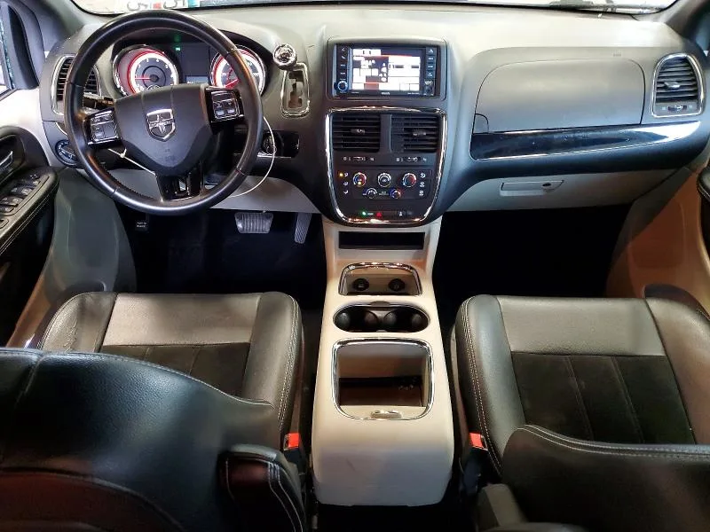 2C4RDGCGXHR799915 — 2017 DODGE GRAND CARAVAN photo 8