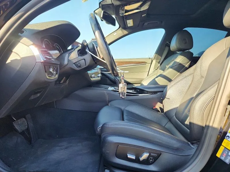 WBAJA9C59KB254131 — 2019 BMW 530E photo 7