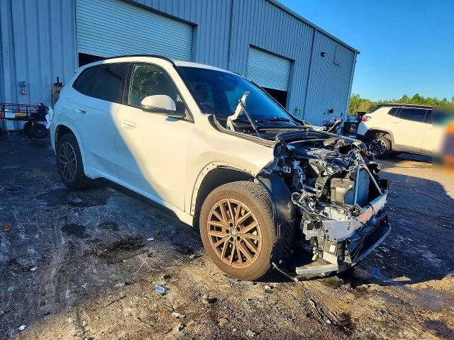 WBX73EF0XS5226016 — 2025 BMW X1 photo 4