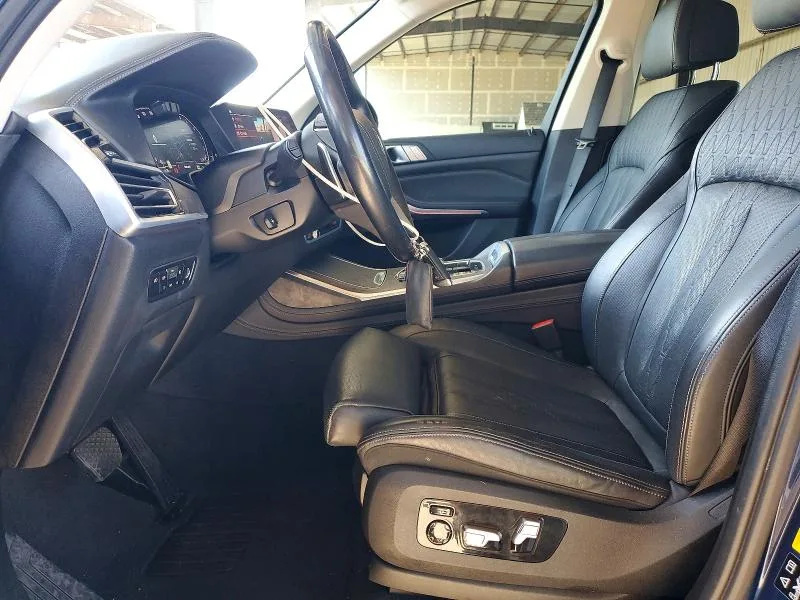5UXCW2C0XL9B11482 — 2020 BMW X7 photo 7
