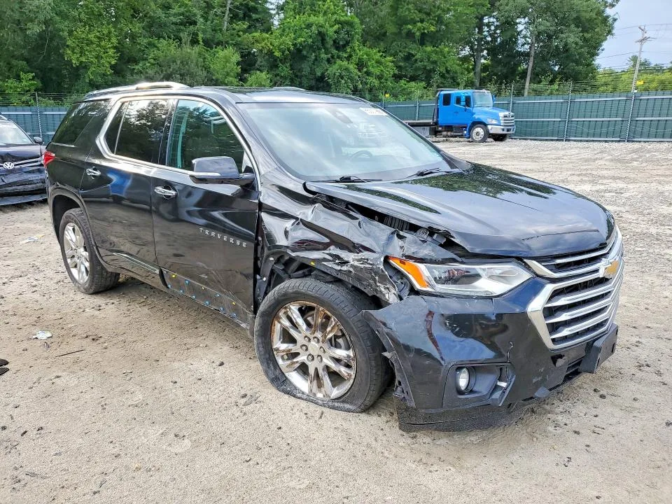 1GNEVKKW3JJ104635 — 2018 CHEVROLET TRAVERSE photo 4
