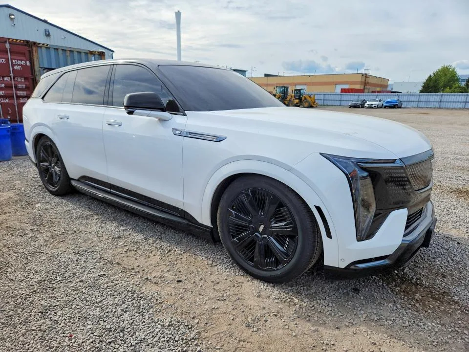 1GYTEFKL8SU104699 — 2025 CADILLAC ESCALADE IQ photo 4