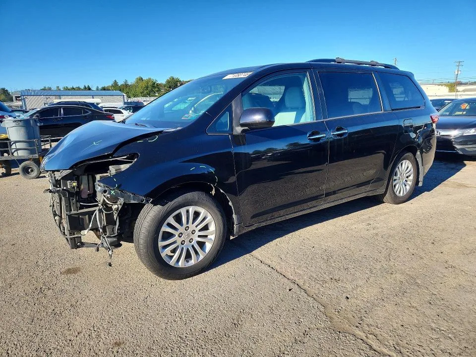 5TDYK3DC6GS758323 — 2016 TOYOTA SIENNA