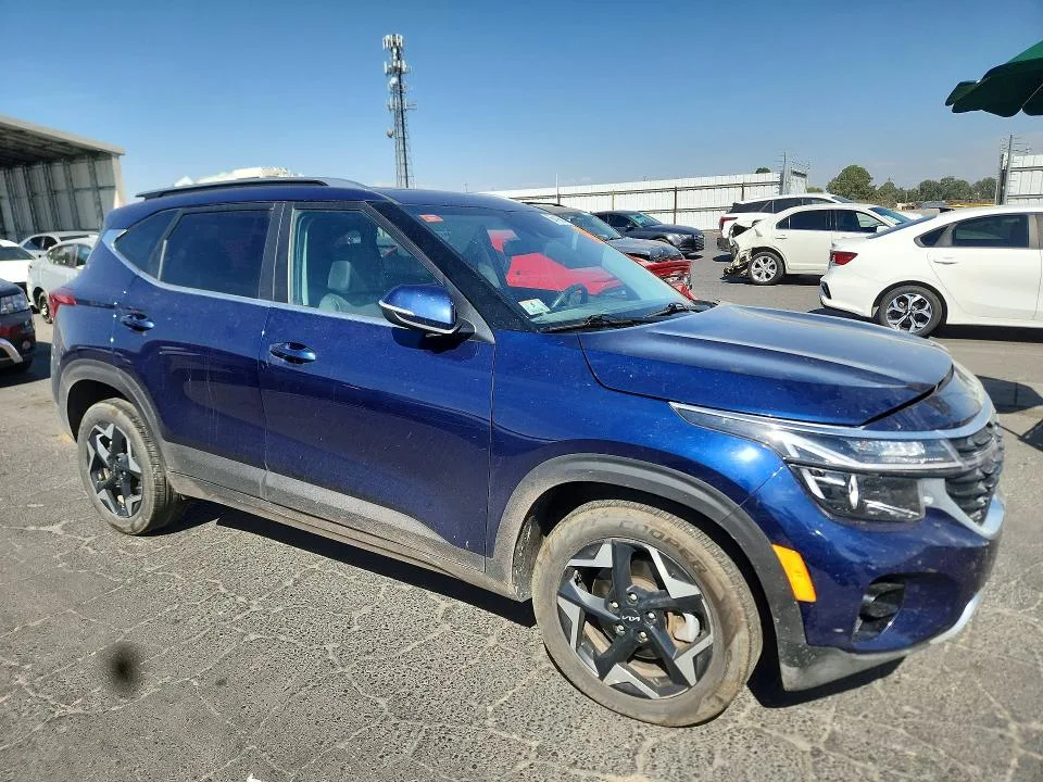 KNDERCAA3R7650417 — 2024 KIA SELTOS photo 4