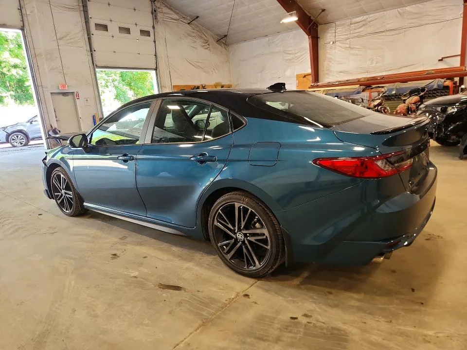 4T1DBADK5SU005599 — 2025 TOYOTA CAMRY photo 2