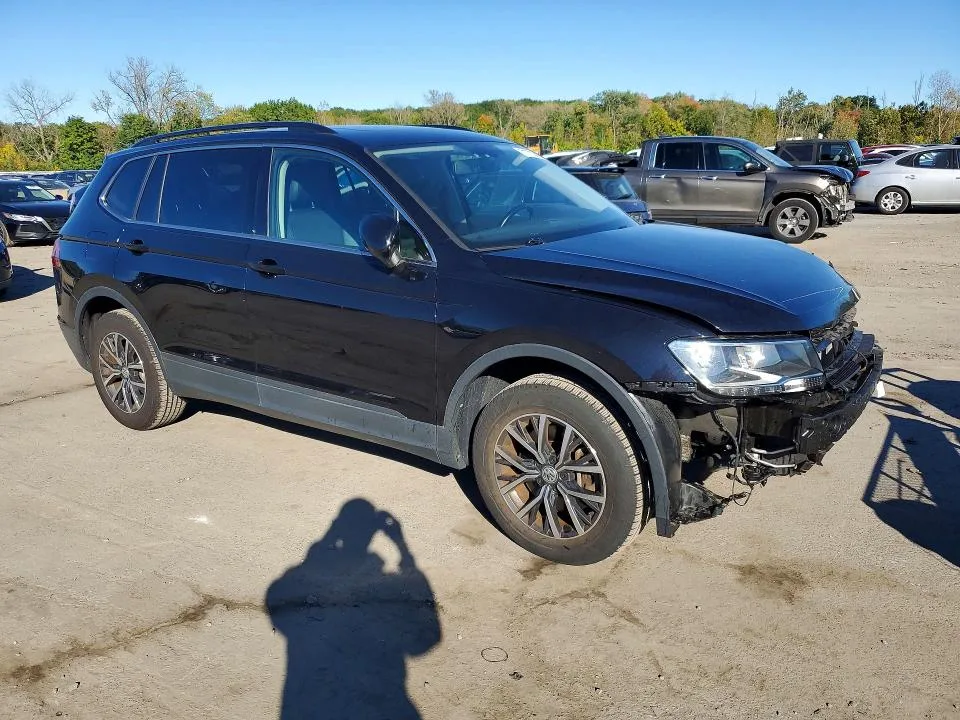3VV2B7AX9KM164338 — 2019 VOLKSWAGEN TIGUAN photo 4