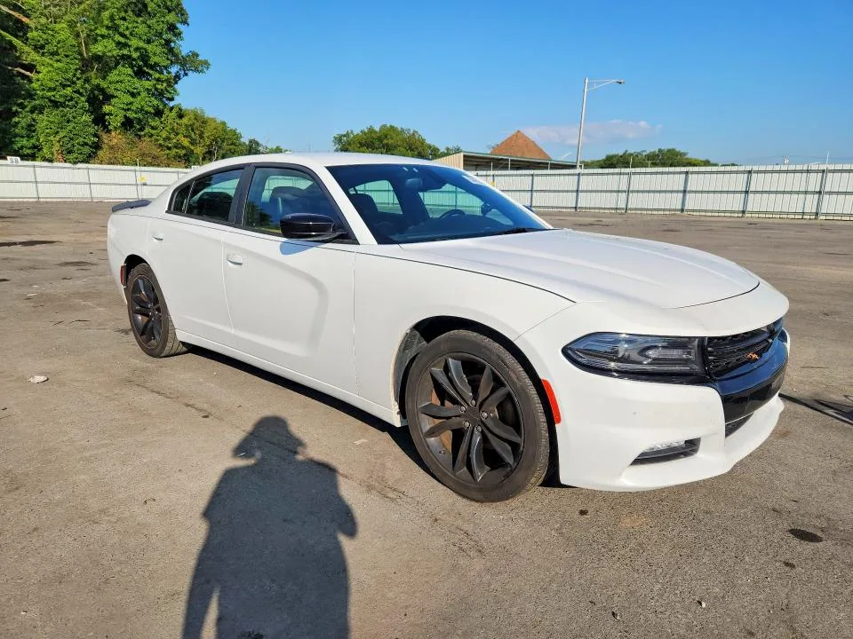 2C3CDXHG7GH146658 — 2016 DODGE CHARGER photo 4