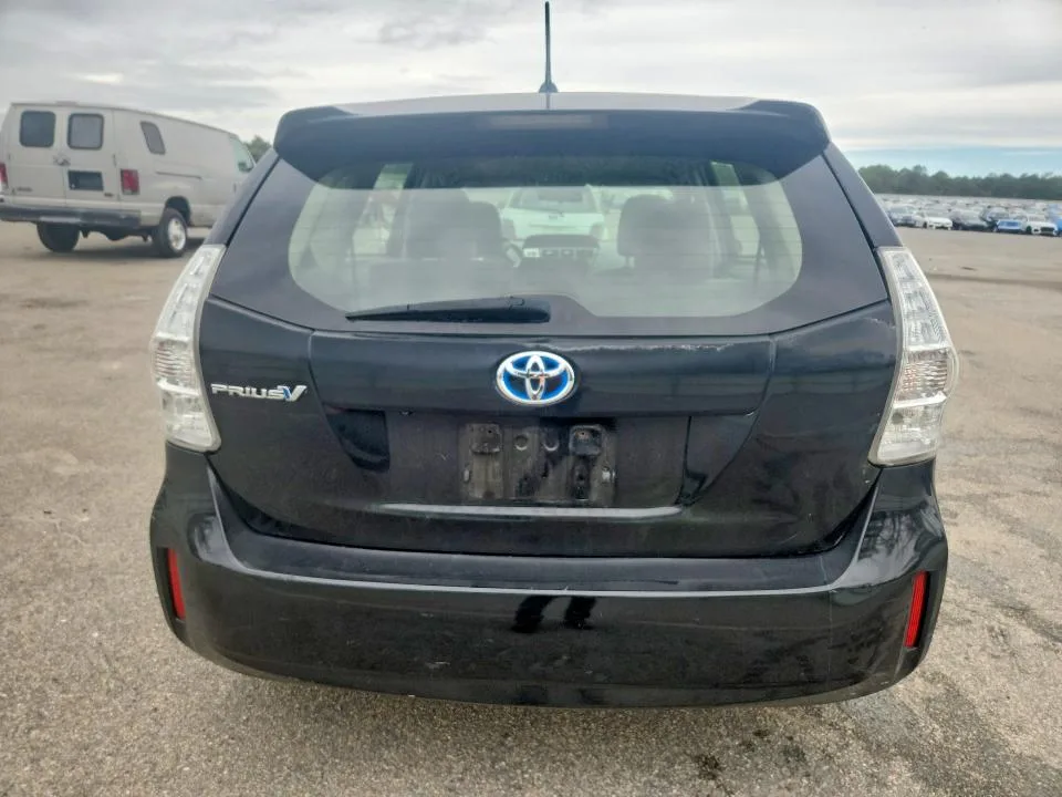 JTDZN3EUXE3360517 — 2014 TOYOTA PRIUS V photo 6
