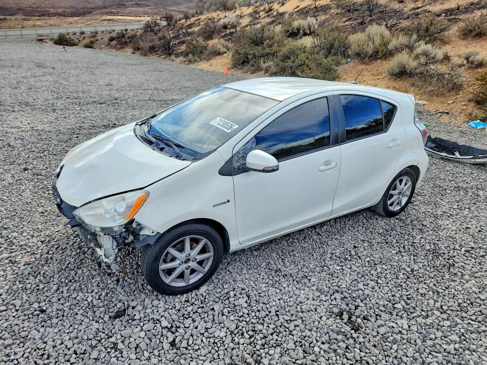 JTDKDTB36E1563688 — 2014 TOYOTA PRIUS C