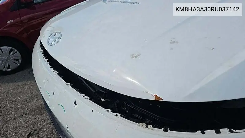 Photo 20 of vehicle VIN KM8HA3A30RU037142