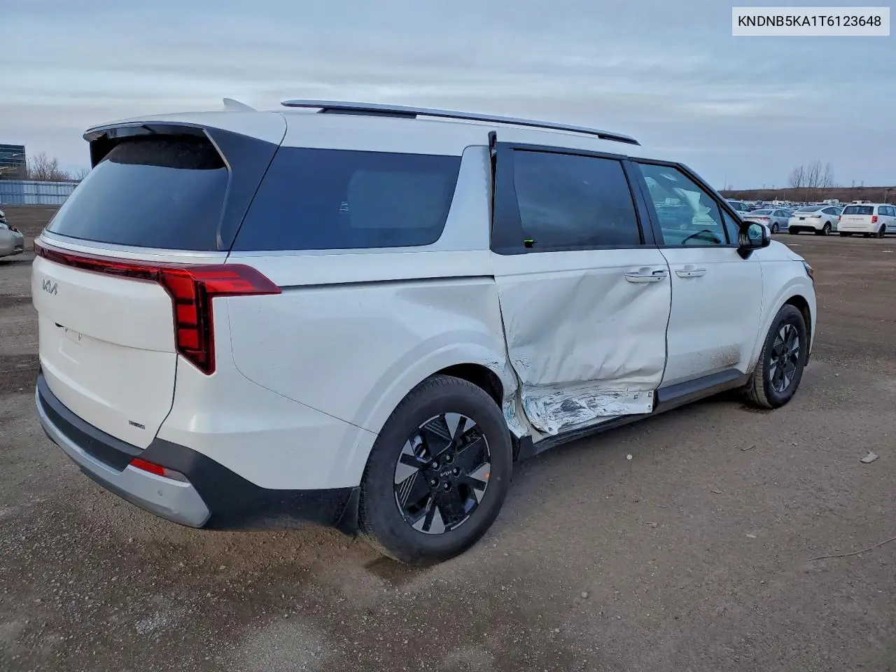 Photo 4 of vehicle VIN KNDNB5KA1T6123648