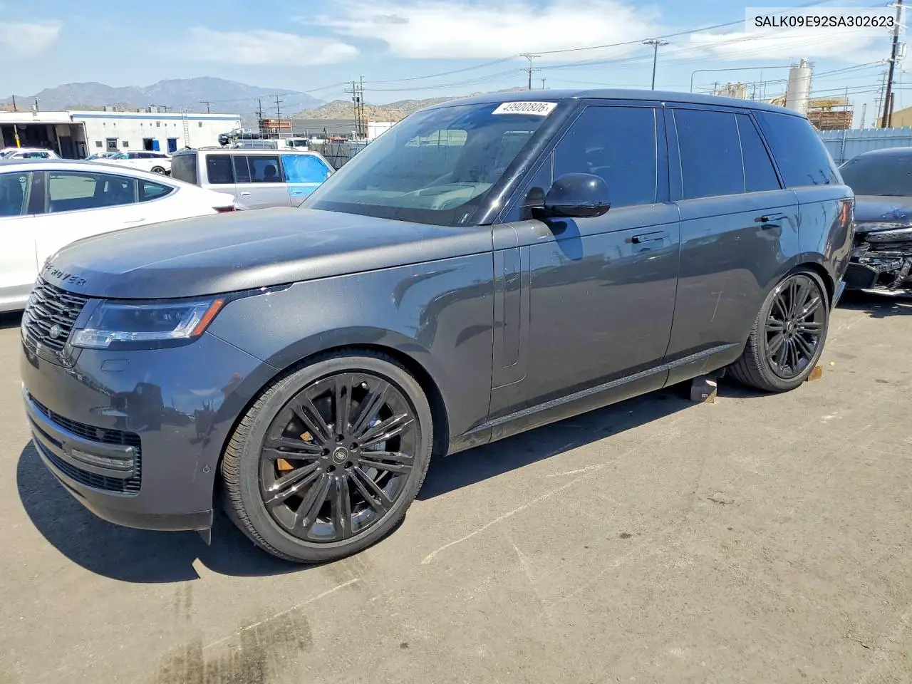 Photo 2 of vehicle VIN SALKP9E92SA302623