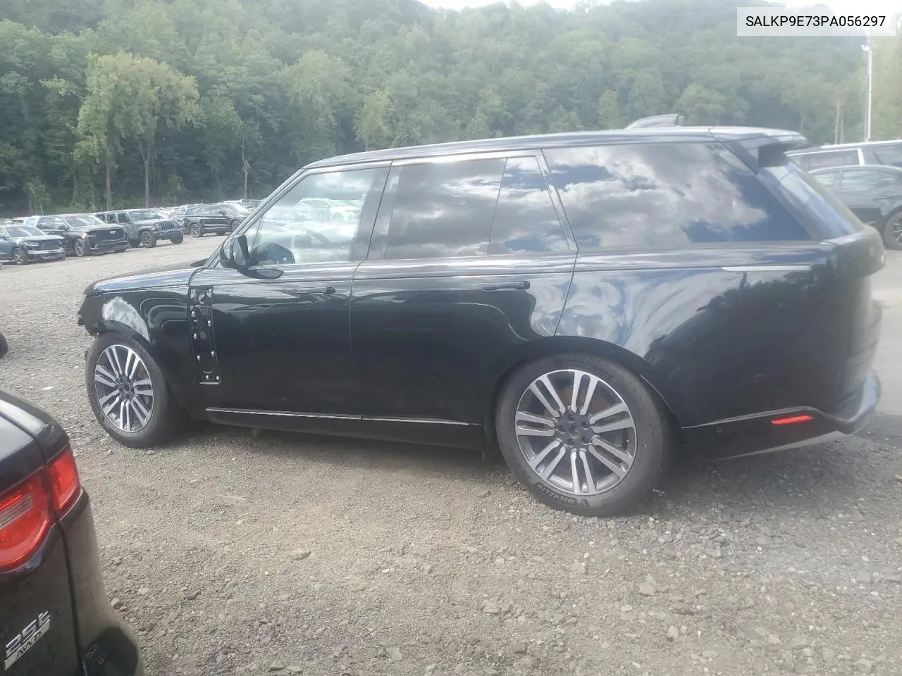 Photo 3 of vehicle VIN SALKP9E73PA056297